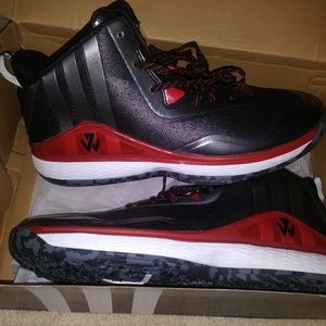Men basketball shoe